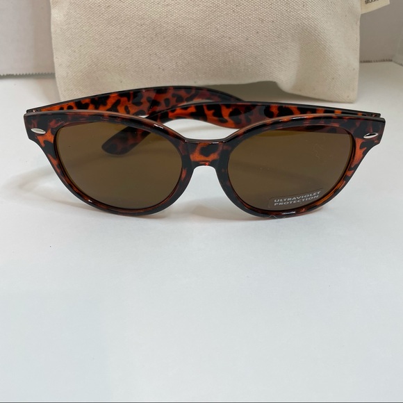 TORTOISE FRAME SUNGLASSES - Picture 4 of 7